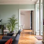 Veeve - Seine Splendour