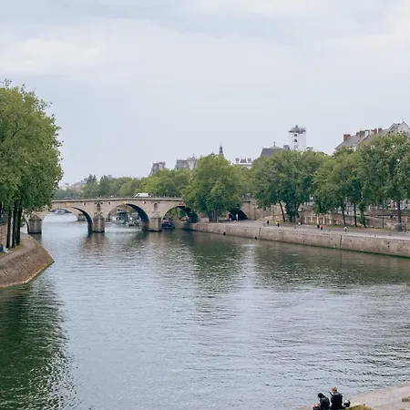 Veeve - Seine Splendour Paris
